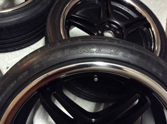 แม็ก 18 นิ้ว