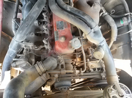 ขายหกล้อหัวยาว เครื่องแรง210แรง  สภาพดี พร้อมใช้งาน อ่านรายละเอียดก่อนแล้วคุนจะชอบ