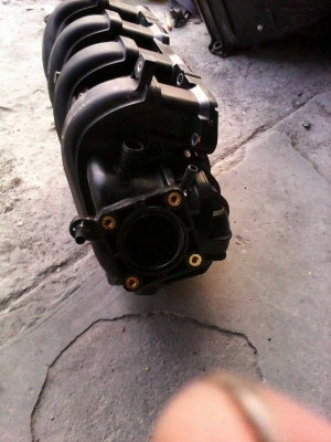 ท่อร่วมไอดี เครื่อง 1NZ วีออส ท่อร่วมไอดี เครื่อง 1NZ วีออส