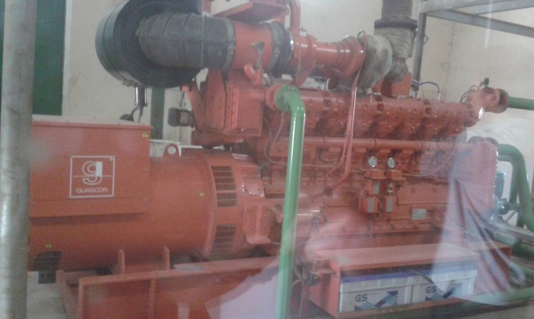 ขายเครื่องปั่นไฟ 250 KVA สองตัวควบ ราคาถูก