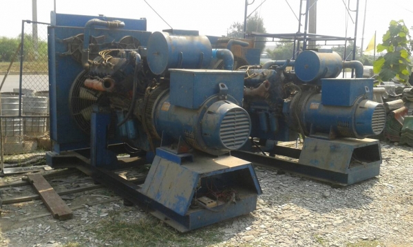 ขายเครื่องปั่นไฟ 250 KVA สองตัวควบ ราคาถูก