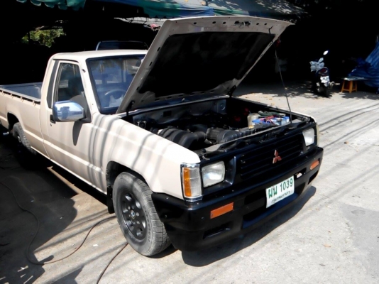 มิตซู L200 สีสวยราคา 6900 ครับ