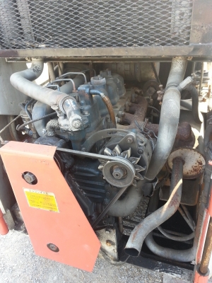 รถตัก TCM BOBCAT ขับ 4x4 ล้อยาง นำเข้าจากญี่ปุ่น 090-986-2521 อ๊อบ