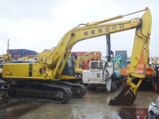 Komatsu PC210-6 เก่าญี่ปุ่น มีไลน์หัวกระแทก 3,400 ชั่วโมง