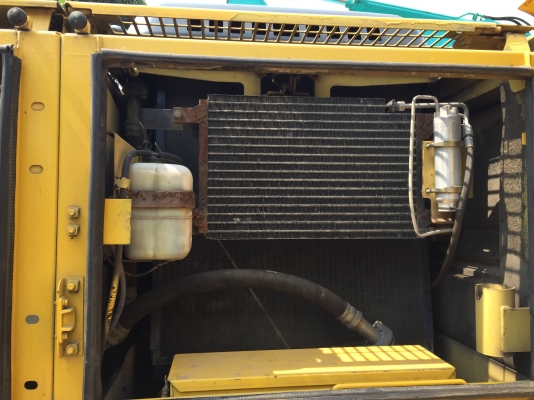 Komatsu PC210-6 เก่าญี่ปุ่น มีไลน์หัวกระแทก 3,400 ชั่วโมง