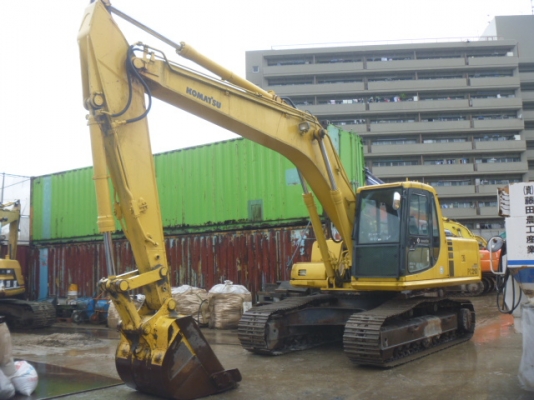 Komatsu PC210-6 เก่าญี่ปุ่น มีไลน์หัวกระแทก 3,400 ชั่วโมง