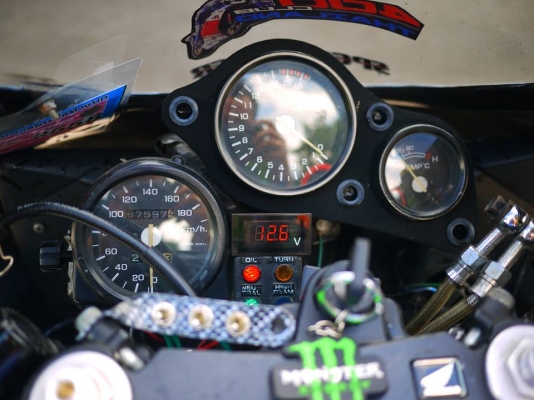 ขาย ฟ้าลั่น Nc30 พร้อมทะเบียนแท้ ไม่ขาดต่อ เครื่องแรงๆสดๆ ออกทริปได้เลย