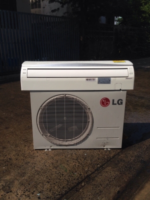 **** ขายแอร์ LG 12500 BTU ตัว TOP **** **** ขายแอร์ LG 12500 BTU ตัว TOP ****