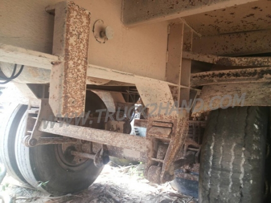 หางพื้นเรียบ อู่ จรูญขนส่งพัทลุง  รุ่น JR101