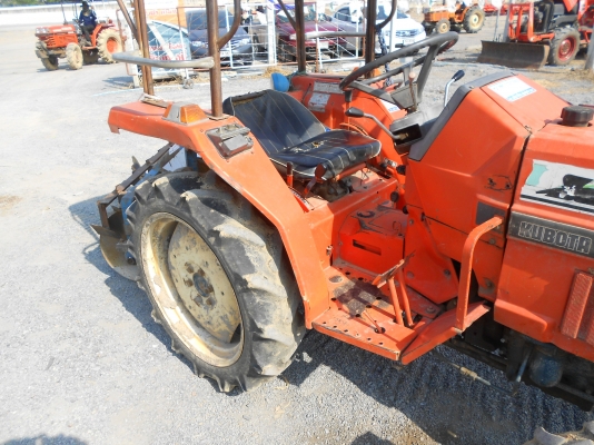จองเดือนนี้ลดไปเลย 5,000 บาท Kubota L1-18 เก่าไทย พร้อมผาน 5