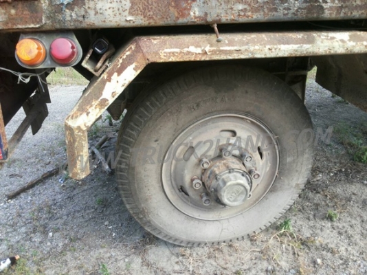 หางพ่วงรั้วเหล็ก 8 ล้อ  ปีจดทะเบียน 2542  2 เพลา