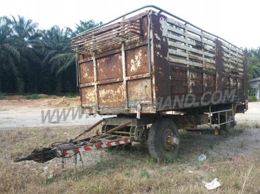 หางพ่วงรั้วเหล็ก 8 ล้อ  ปีจดทะเบียน 2542  2 เพลา