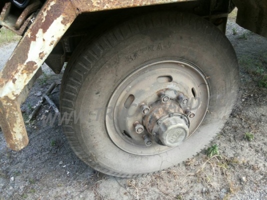 หางพ่วงรั้วเหล็ก 8 ล้อ  ปีจดทะเบียน 2542  2 เพลา