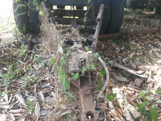 หางพ่วงรั้วเหล็ก 8 ล้อ  ปีจดทะเบียน 2542  2 เพลา