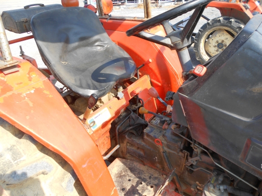 มาแล้ว Kubota  L2605  4WD พร้อมผาน 5