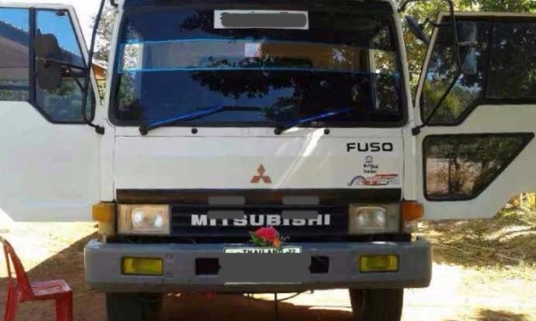**ดาวน์260,000 บ.ต่อรอง**ขายดาวน์เปลี่ยนสัญญา FUSO 220 EURO1 6ล้อใหญ่ดั้มดิน MITSUBISHI FUSO MMTFK457-MYC 6D16-NA 220HP ยูโรวัน ปี47 เครื่องเดิมเกียร์เดิม 220แรง แรงๆ แน่นดี เกียร์ดีไม่หลุด ช่วงล่างใหญ่ คัสซีสวย ไม่ปะไม่ดาม ไม่บวมครับ กระบะดั้มเหล็ก6ตัน3. **ดาวน์260,000 บ.ต่อรอง**ขายดาวน์เปลี่ยนสัญญา FUSO 220 EURO1 6ล้อใหญ่ดั้มดิน MITSUBISHI FUSO MMTFK457-MYC 6D16-NA 220HP ยูโรวัน ปี47 เครื่องเดิมเกียร์เดิม 220แรง แรงๆ แน่นดี เกียร์ดีไม่หลุด ช่วงล่างใหญ่ คัสซีสวย ไม่ปะไม่ดาม ไม่บวมครับ กระบะดั้มเหล็ก6ตัน3.