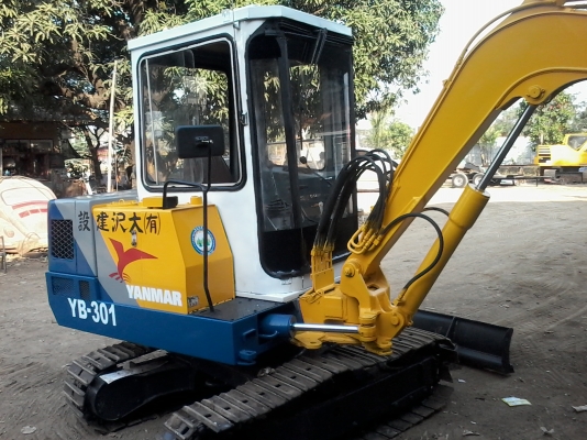 ขายรถขุด ยี่ห้อYANMAR รุ่นYB-301รถเก่านอก แท้ 100\% สภาพดี พร้อมใช้งาน มีเอกสารแจ้งจำหน่าย. (เจ้าของ ขายเอง)
