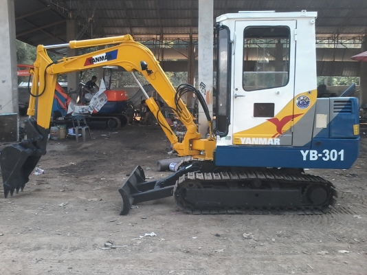 ขายรถขุด ยี่ห้อYANMAR รุ่นYB-301รถเก่านอก แท้ 100\% สภาพดี พร้อมใช้งาน มีเอกสารแจ้งจำหน่าย. (เจ้าของ ขายเอง)