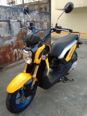 Honda Zoomer X ปี56 หัวฉีดประหยัดน้ำมันถึง 53 กม./ลิตร หล่อๆเท่ๆ เบยครับ