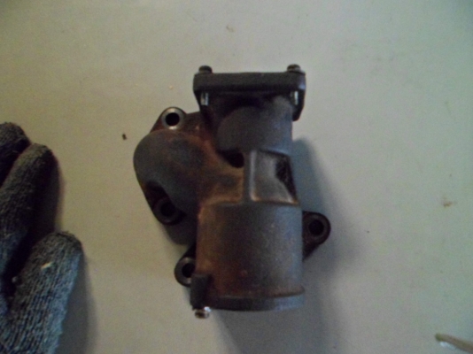 ท่อไอเสีย EGR อีซูซู คอมมอนเรล 2500 CC