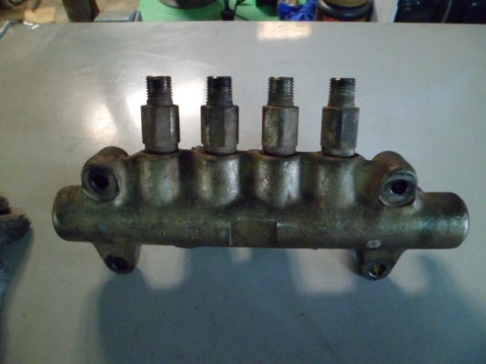 รางน้ำมันเชื้อเพลิง อีซูซู คอมมอนเรล เครื่อง2500CC