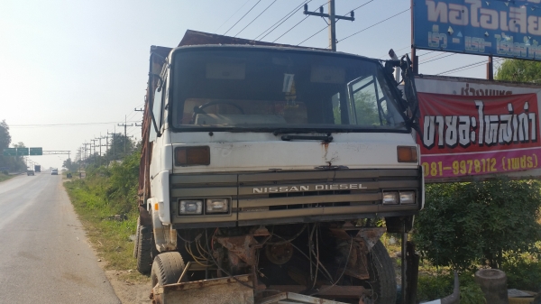 รถสิบล้อ ดั้ม nissun UD 2 เพลา เครื่องเกียร์ อะไหล่ครบ ขายตามสภาพ เอกสารไม่ครบ รถสิบล้อ ดั้ม nissun UD 2 เพลา เครื่องเกียร์ อะไหล่ครบ ขายตามสภาพ เอกสารไม่ครบ