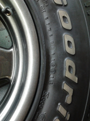 ล้อ-25 + BF All 265/75/16 ปี11 สวยๆ 1ชุด ล้อ-25 + BF All 265/75/16 ปี11 สวยๆ 1ชุด