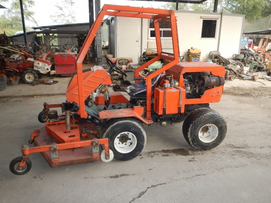 รถตัดหญ้าTSUCHIYA พร้อมใช้งาน