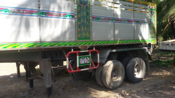 อู่ปิ่นเทรเลอร์ต้องการขายหาง Semi - ดัมพ์ 2 เพลา ดัมพ์ 18 T แกน 100 กะบะยาว 8 ม. รับประกัน นำ้หนักเบา บรรทุกของได้จำนวนมาก ขายราคา 470,000.00 ราคานี้ไม่รวมยางและกะทะ ติดต่อ K. ปิ่น 081-9176906 อู่ปิ่นเทรเลอร์ต้องการขายหาง Semi - ดัมพ์ 2 เพลา ดัมพ์ 18 T แกน 100 กะบะยาว 8 ม. รับประกัน นำ้หนักเบา บรรทุกของได้จำนวนมาก ขายราคา 470,000.00 ราคานี้ไม่รวมยางและกะทะ ติดต่อ K. ปิ่น 081-9176906