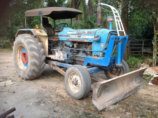 รถไถนาฟอร์ด6600ติดต่อ080-1405528