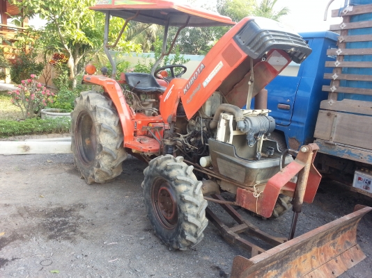 คูโบต้า L3408 4 WD 2 เพลาพร้อมใบมีด เดิมๆ..ขายตามสภาพใช้งานได้ปรกติปรกติ