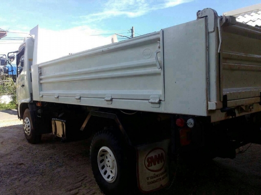 รถฮีโน่  6  ล้อดั้ม  FC9J  175  แรงม้า. ปี 55  สนใจติดต่อ  081 - 6079515