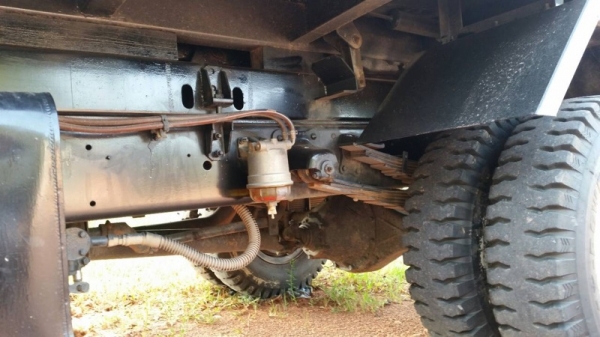 รถฮีโน่  6  ล้อดั้ม  FC9J  175  แรงม้า. ปี 55  สนใจติดต่อ  081 - 6079515