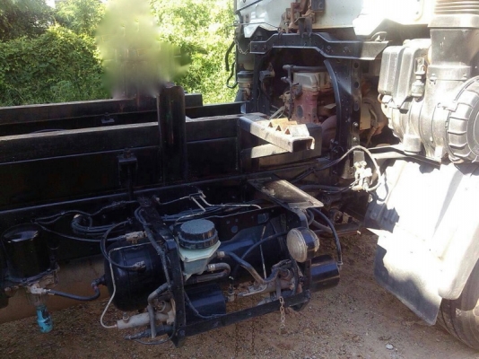 รถฮีโน่  6  ล้อดั้ม  FC9J  175  แรงม้า. ปี 55  สนใจติดต่อ  081 - 6079515