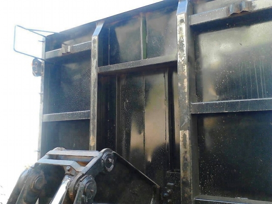 รถฮีโน่  6  ล้อดั้ม  FC9J  175  แรงม้า. ปี 55  สนใจติดต่อ  081 - 6079515