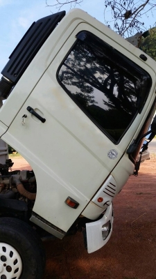 รถฮีโน่  6  ล้อดั้ม  FC9J  175  แรงม้า. ปี 55  สนใจติดต่อ  081 - 6079515