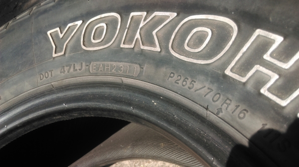 ขายยางAT-s YOKOHAMA GEOLANDAR 265 70r16 ปี11