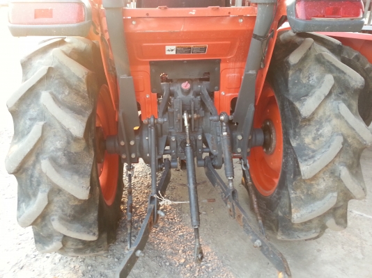 L3608 4 wd  พร้อมใบมีด ดันหน้าช้างคานล่าง..ไม่เคยลงนาสภาพดี