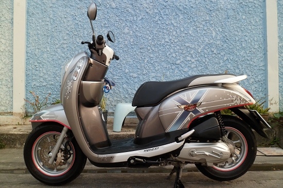 Scoopy i 2014 สวยๆ วิ่งน้อย4000โล ส่งฟรีทั่วประเทศ