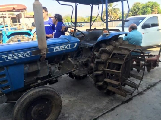 อิเซกิ TS2210ล้อเหล็ก ผานพรวน 5 ใบ 55000 บาท.