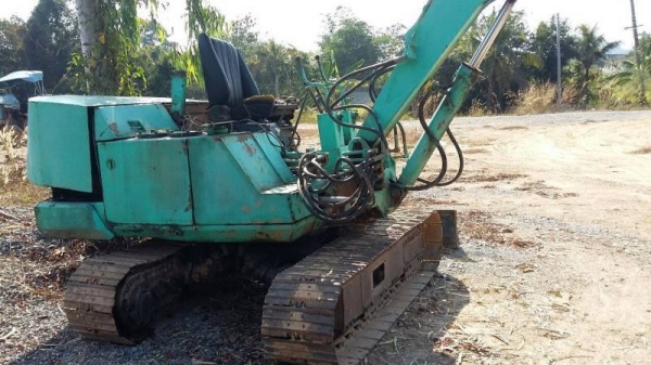 KOMATSU pc200 40-2ราคา185,000