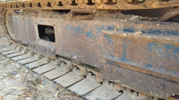 KOMATSU pc200 40-2ราคา185,000 KOMATSU pc200 40-2ราคา185,000