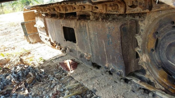 KOMATSU pc200 40-2ราคา185,000 KOMATSU pc200 40-2ราคา185,000