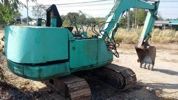 KOMATSU pc200 40-2ราคา185,000 KOMATSU pc200 40-2ราคา185,000