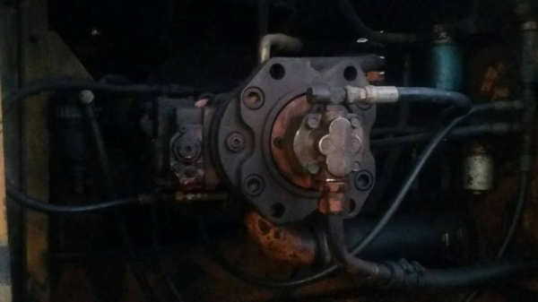 KOBELCO sk 200 m 2 ราคา 650,000 KOBELCO sk 200 m 2 ราคา 650,000