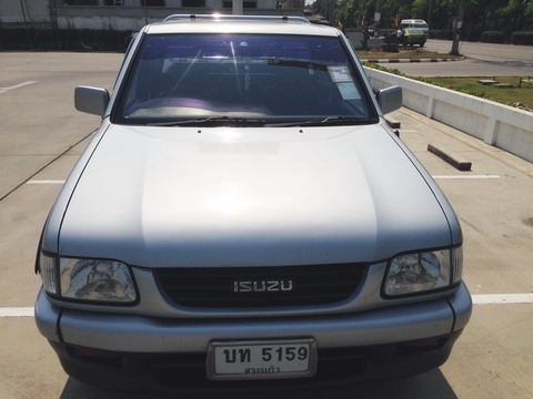 ISUZU ดร้าก้อนอาย  ปี 2000
