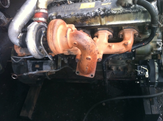 ขายเครื่อง6D16เทอร์โบแท้มีใบคลุมเครื่องให้