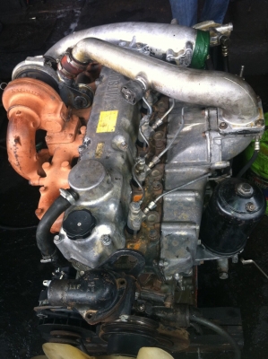 ขายเครื่อง6D16เทอร์โบแท้มีใบคลุมเครื่องให้