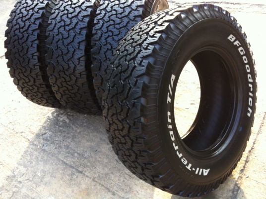 ขายยาง BF Goodrich All-terrain ขนาด 265 70 r16 สวยๆ