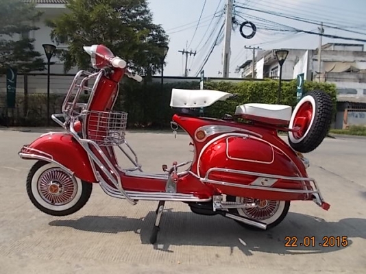้เอเซียเวสป้า---->>จัดรถvespa จัดส่งให้พี่จรัล พิจิตร ถึงบ้านเรียบร้อย